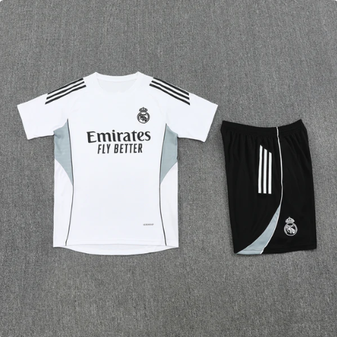Kit Entraînement Adulte Real Madrid 2025/2026